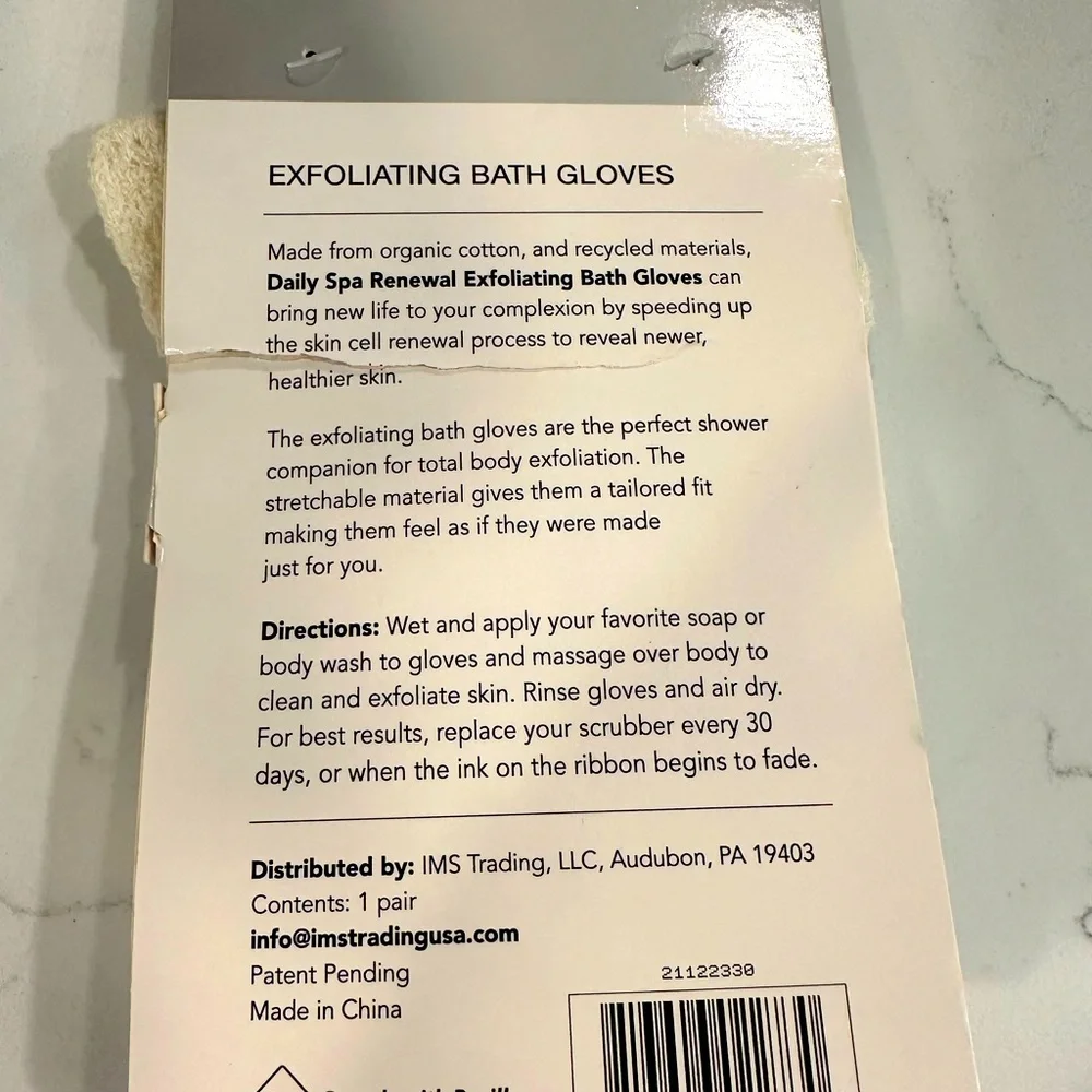 NWT Daily Spa Renewal Exfoliating Bath Gloves